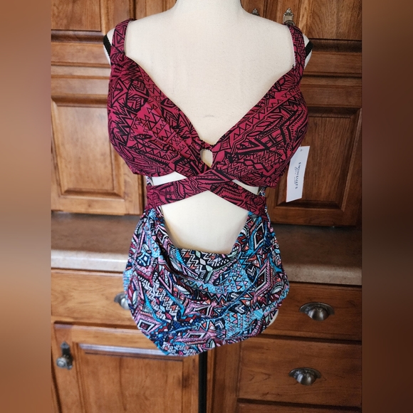 Swimsuits For All Cut Out Aztec Pattern Plus Size 22 NWT - Picture 6 of 13